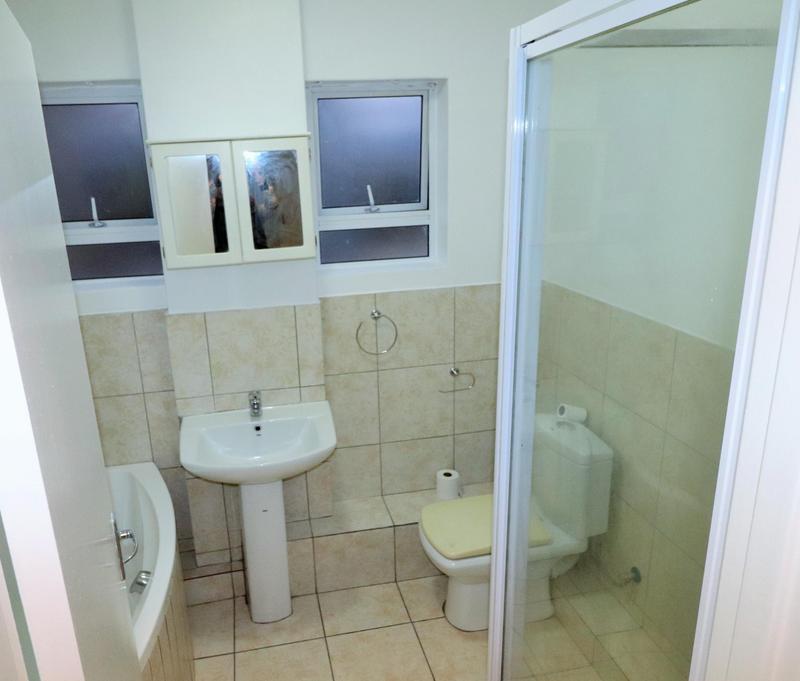 To Let 2 Bedroom Property for Rent in Bracken Heights Western Cape